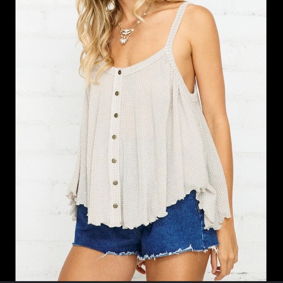 les femme Tops - < Les Femme Cream Flowy Thermal Knit Tank Top >